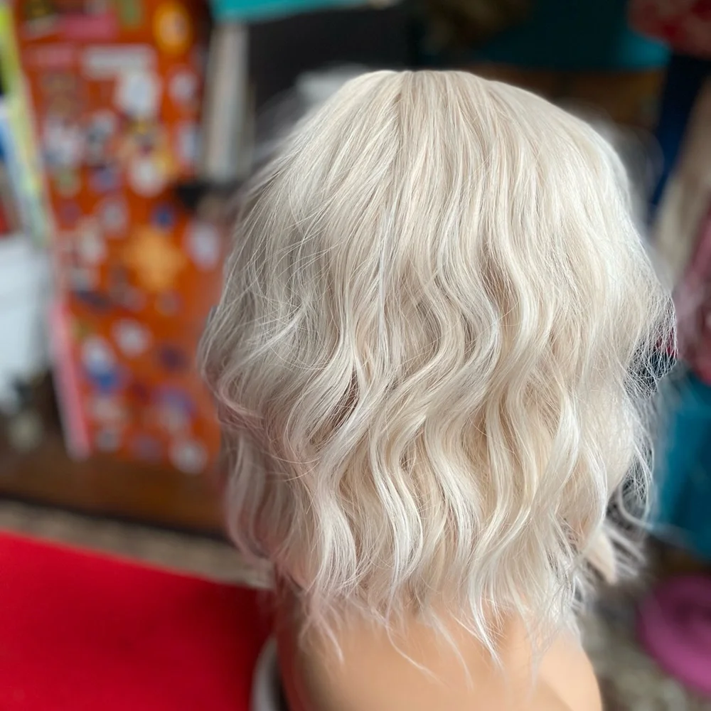 White platinum blonde bob wig